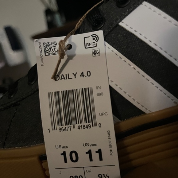 Adidas Daily 4.0 Sneaker Men’s 10.5 Dark Grey White stripe - Picture 4 of 8